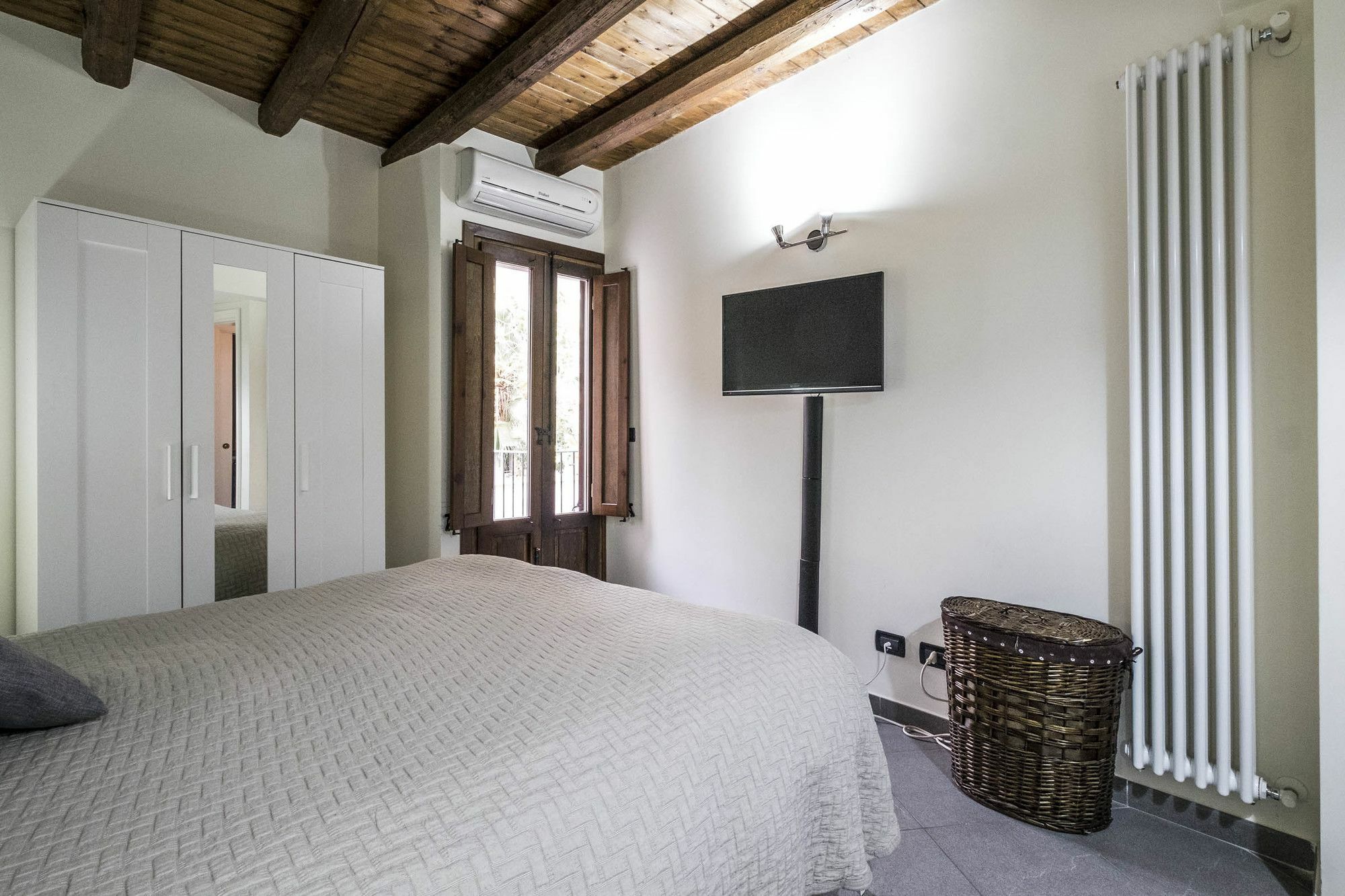 La Casetta Al Massimo By Domusicily Palermo Exterior photo